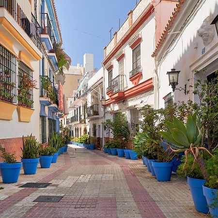 Oasis Jacuzzi Retreat Apartamento Marbella Exterior foto
