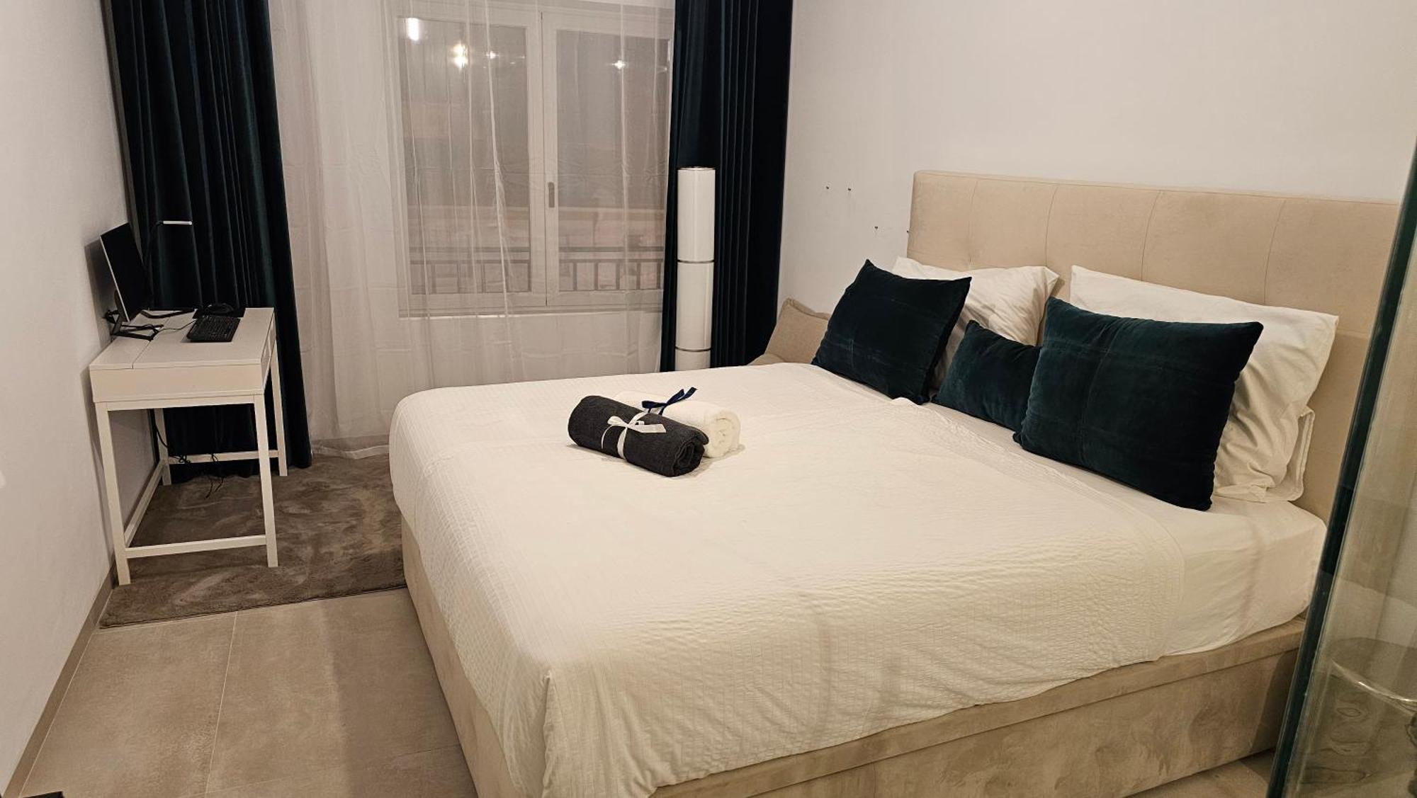 Oasis Jacuzzi Retreat Apartamento Marbella Exterior foto