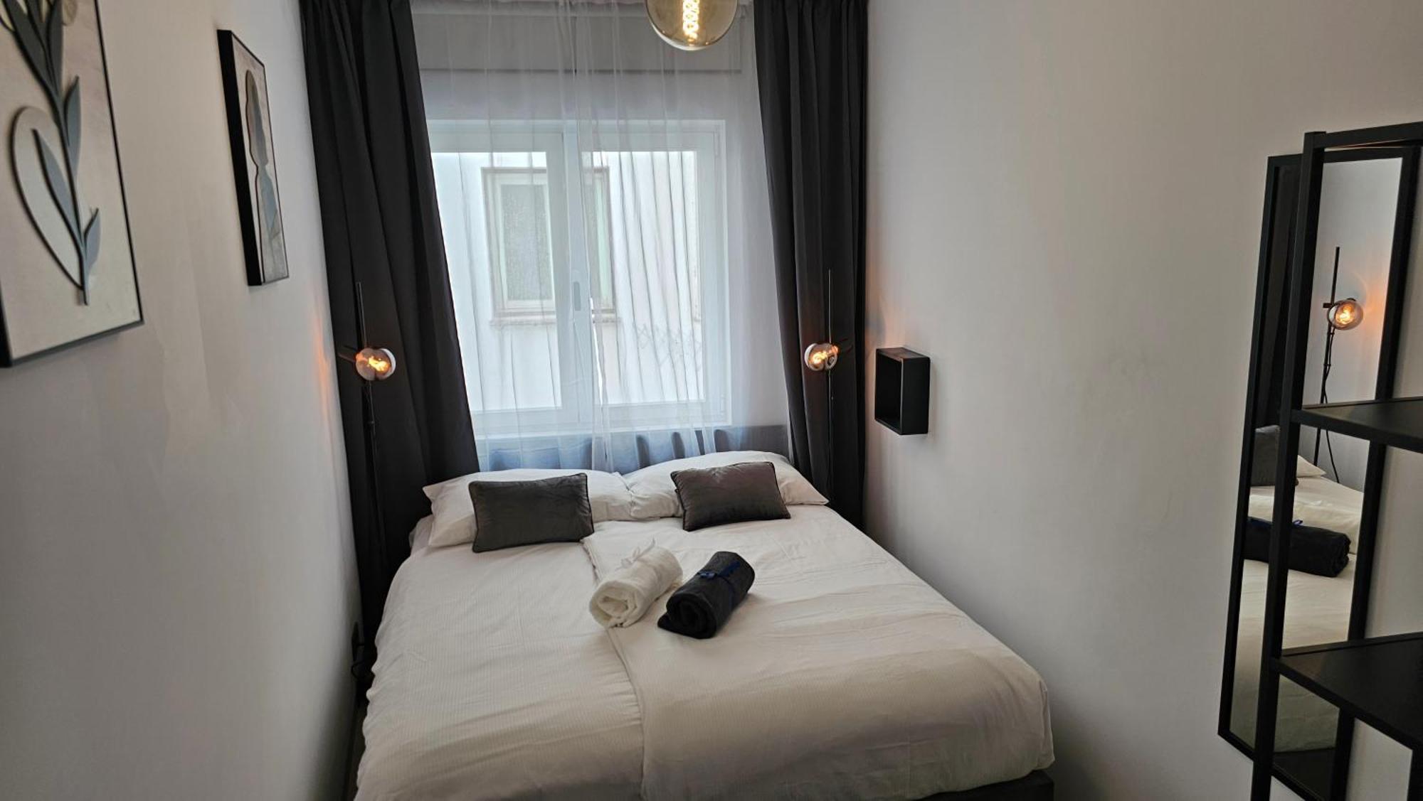 Oasis Jacuzzi Retreat Apartamento Marbella Exterior foto