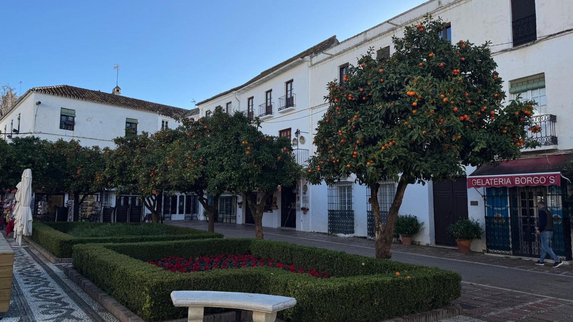 Oasis Jacuzzi Retreat Apartamento Marbella Exterior foto