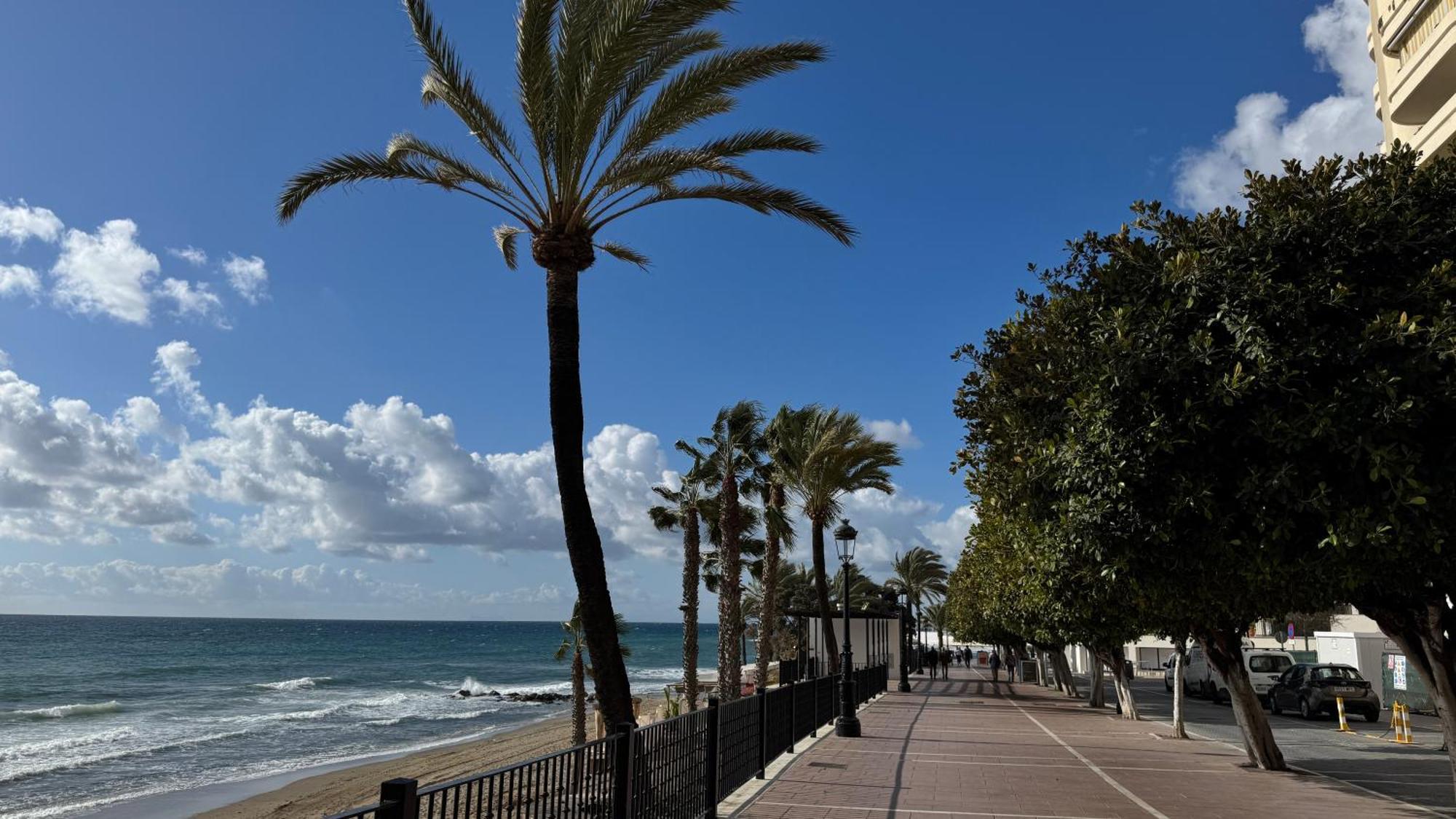 Oasis Jacuzzi Retreat Apartamento Marbella Exterior foto